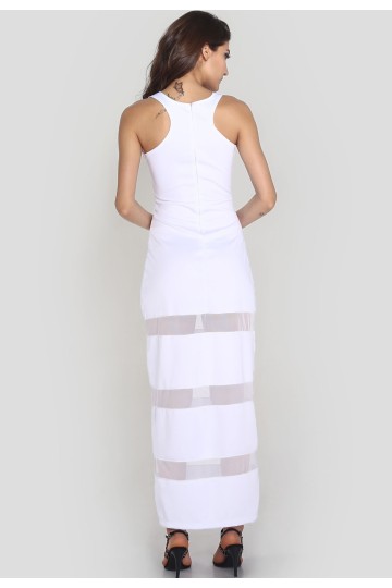 Bílé dlouhé šaty se sukní s tylovými pruhy Bílé dlouhé šaty se sukní s tylovými pruhy