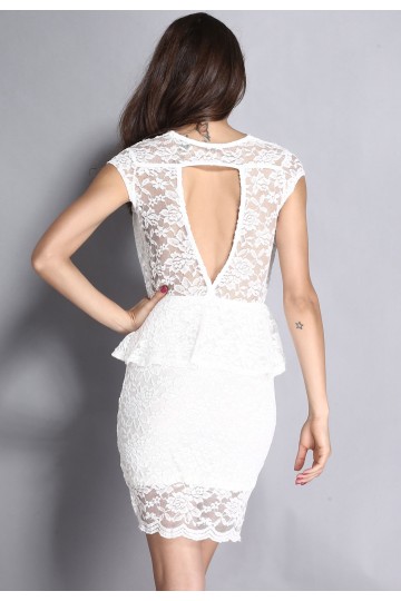 Bílé krajkové peplum šaty Bílé krajkové peplum šaty