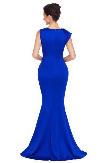 Modré společenské šaty s vlečkou Modré společenské šaty s vlečkou
