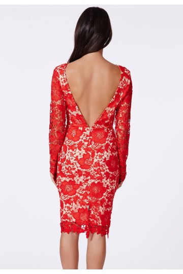 Červené krajkové šaty s květinovým vzorem Červené krajkové šaty s květinovým vzorem