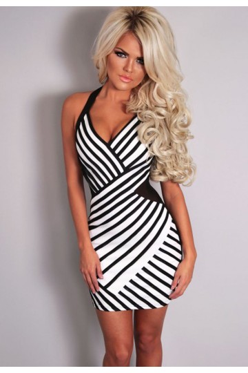 Černobílé sexy šaty Černobílé sexy šaty