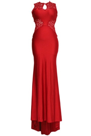 Červené dlouhé šaty s holými zády